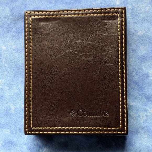 Columbia Leather Wallet - Picture 8 of 8